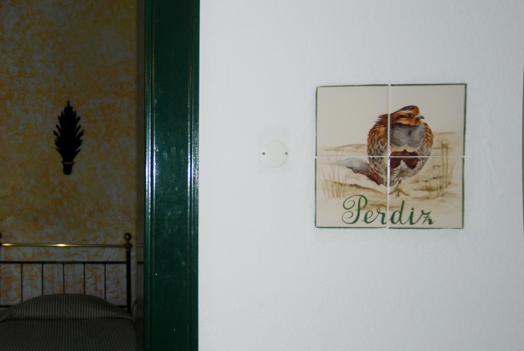 Herdade Da Samarra Hotel Viana do Alentejo Eksteriør billede